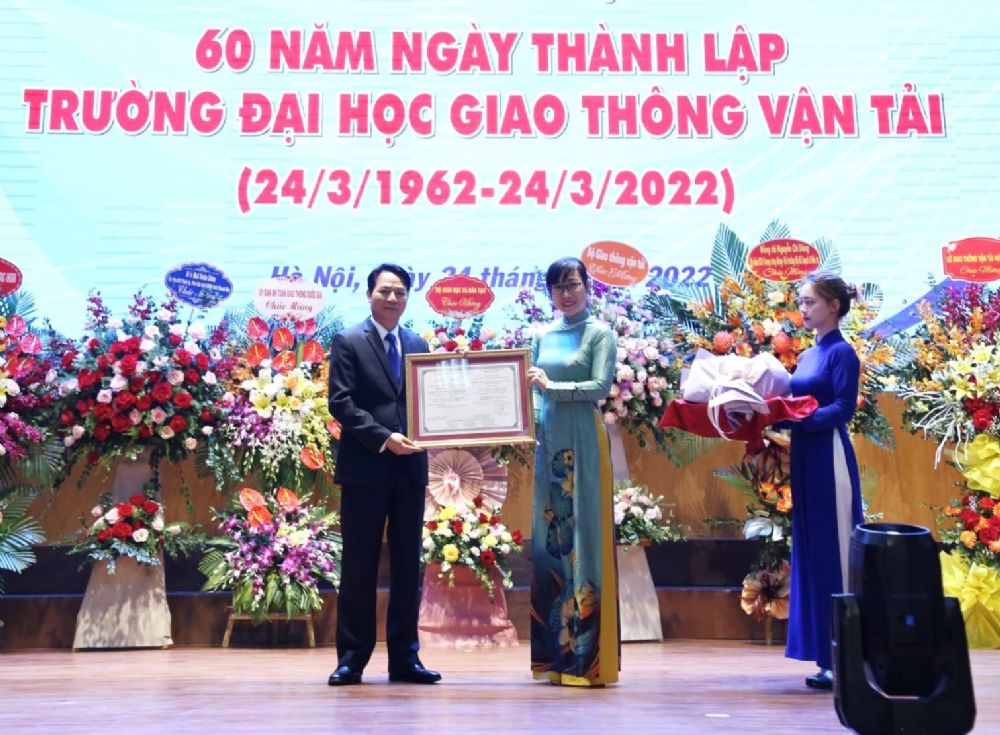 Awarding the 2nd cycle Certificate of accreditation to the University of Transport and Communications