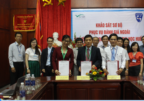 Đoàn chuyên gia đánh giá ngoài khảo sát sơ bộ tại Trường Đại học Khoa học, Đại học Huế