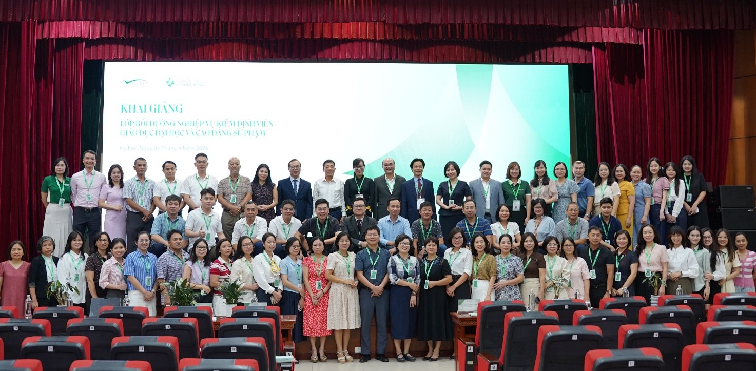 Khai giảng bồi dưỡng nghiệp vụ kiểm định viên giáo dục đại học và cao đẳng sư phạm tại Trường Đại học Phương Đông