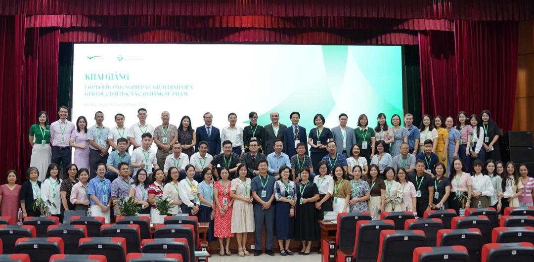 Khai giảng bồi dưỡng nghiệp vụ kiểm định viên giáo dục đại học và cao đẳng sư phạm tại Trường Đại học Phương Đông