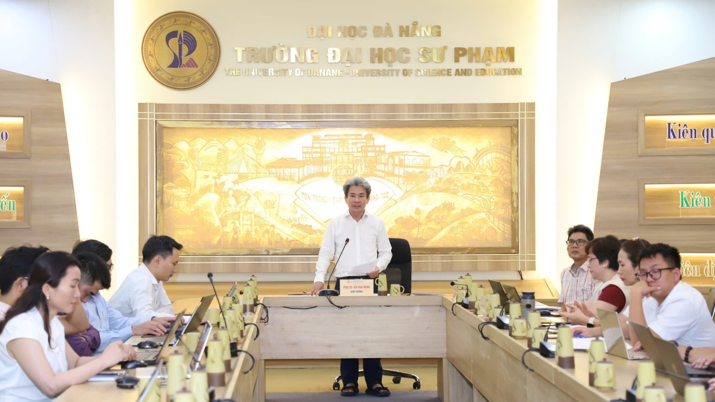 PGS.TS. Võ Văn Minh - Hiệu trưởng Nhà trường phát biểu