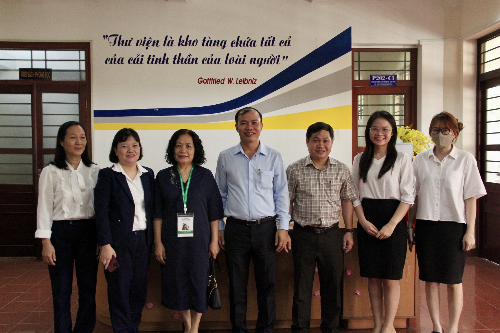 Làm việc tại Phân hiệu Thành phố Hồ Chí Minh